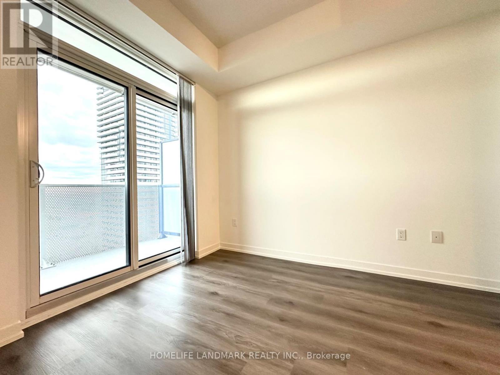 3815 - 28 Interchange Way, Vaughan, Ontario  L4K 0P8 - Photo 12 - N12475324