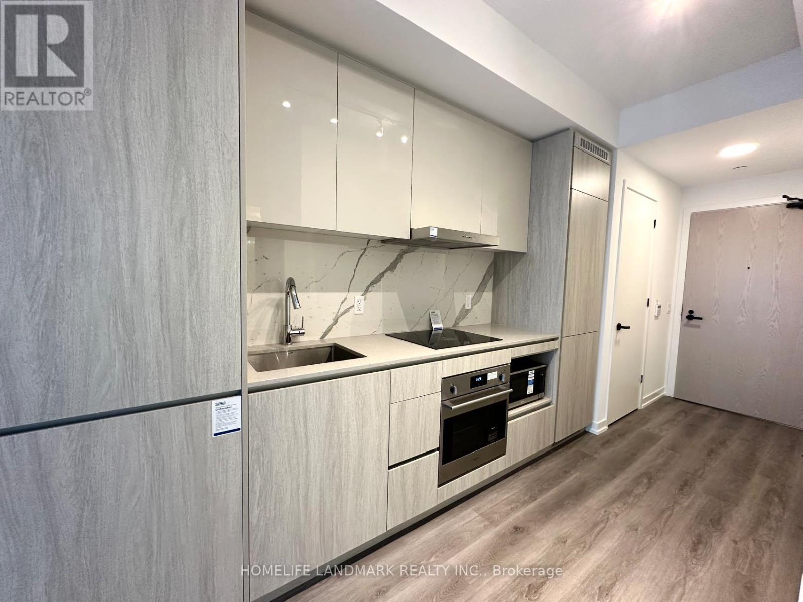 3815 - 28 Interchange Way, Vaughan, Ontario  L4K 0P8 - Photo 9 - N12475324