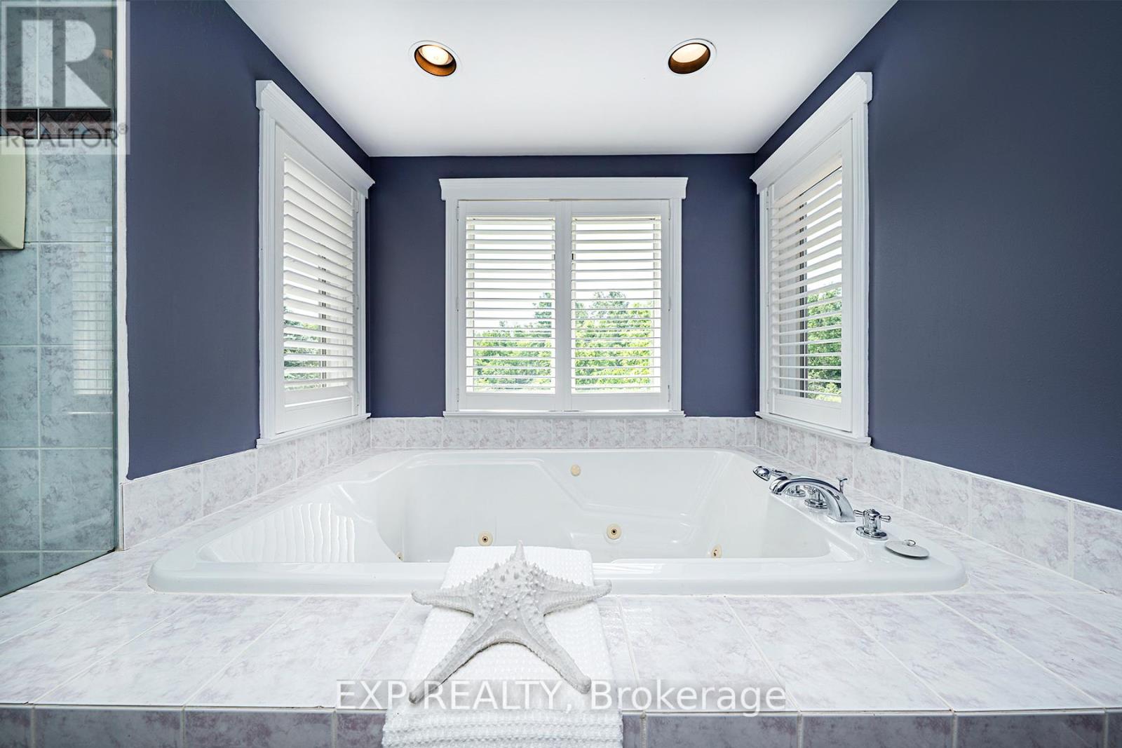 16 Audubon Way, Georgina (Baldwin), Ontario  L0E 1A0 - Photo 28 - N12475347