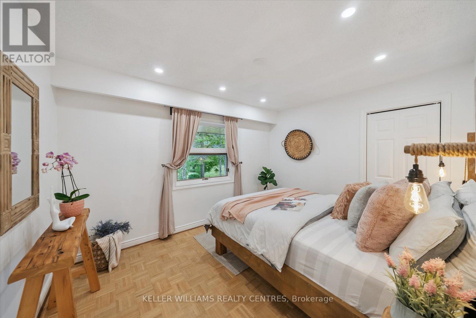 25154 Valley View Drive, Georgina (Sutton & Jackson's Point), Ontario  L0E 1R0 - Photo 19 - N12475352