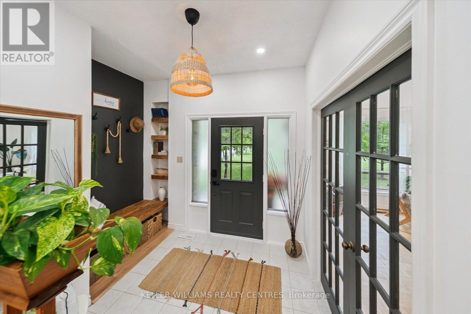25154 Valley View Drive, Georgina (Sutton & Jackson's Point), Ontario  L0E 1R0 - Photo 6 - N12475352