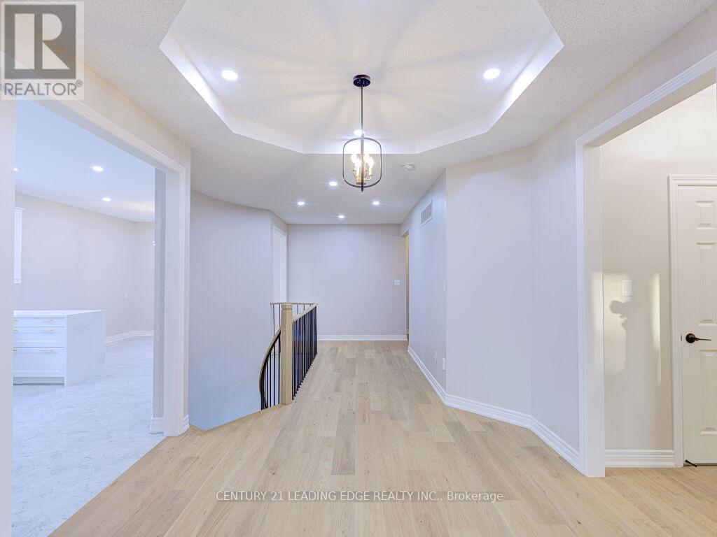 52 Sabiston Drive, Markham, Ontario  L3R 2B5 - Photo 13 - N12475371