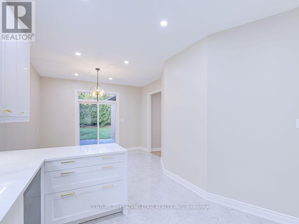 52 Sabiston Drive, Markham, Ontario  L3R 2B5 - Photo 18 - N12475371