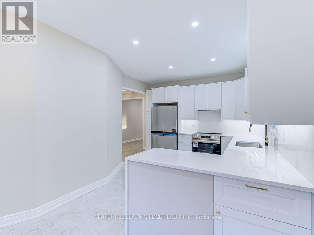 52 Sabiston Drive, Markham, Ontario  L3R 2B5 - Photo 21 - N12475371
