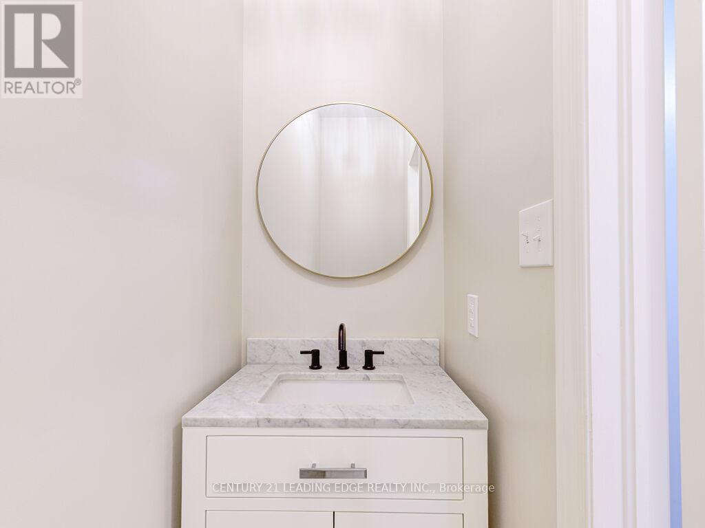 52 Sabiston Drive, Markham, Ontario  L3R 2B5 - Photo 40 - N12475371
