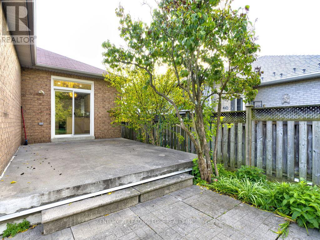 52 Sabiston Drive, Markham, Ontario  L3R 2B5 - Photo 46 - N12475371
