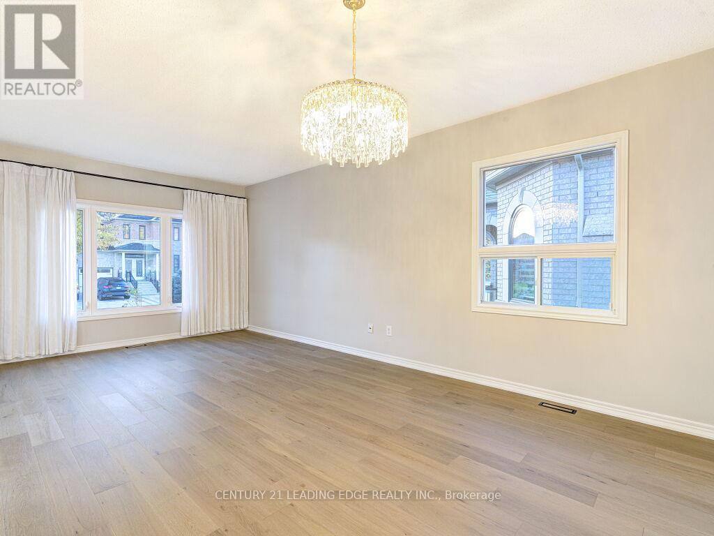 52 Sabiston Drive, Markham, Ontario  L3R 2B5 - Photo 6 - N12475371