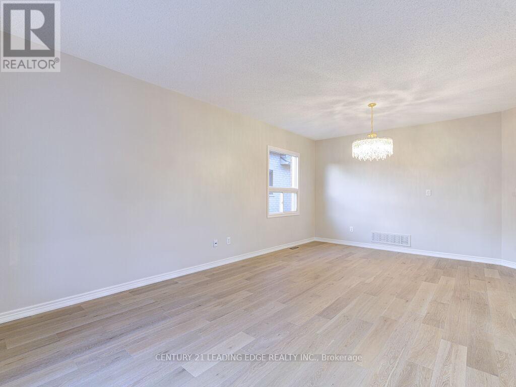 52 Sabiston Drive, Markham, Ontario  L3R 2B5 - Photo 8 - N12475371