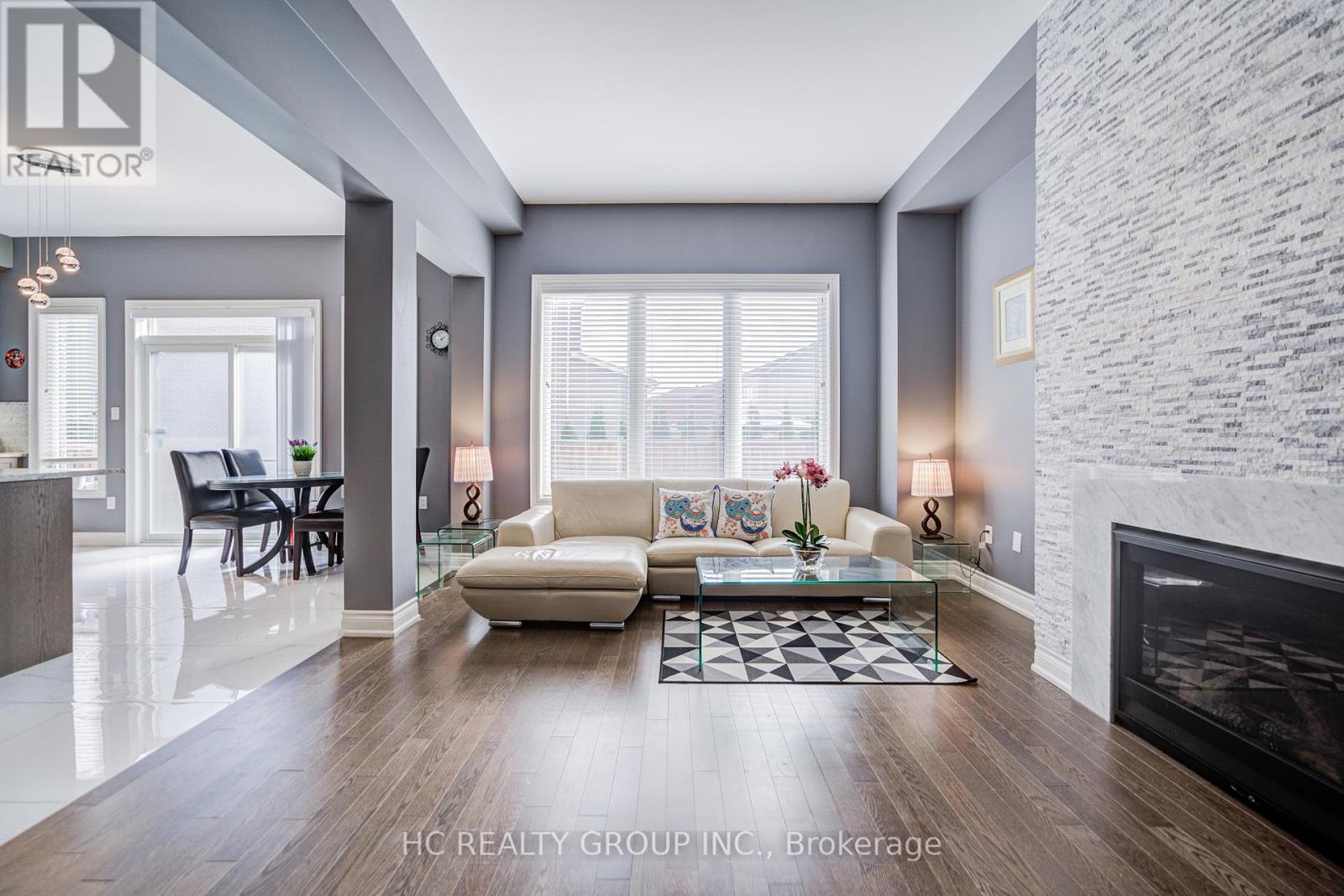 25 Deer Pass Road, East Gwillimbury, Ontario  L9N 0L6 - Photo 11 - N12475380