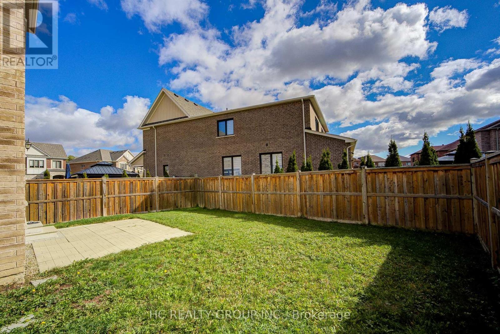 25 Deer Pass Road, East Gwillimbury, Ontario  L9N 0L6 - Photo 30 - N12475380
