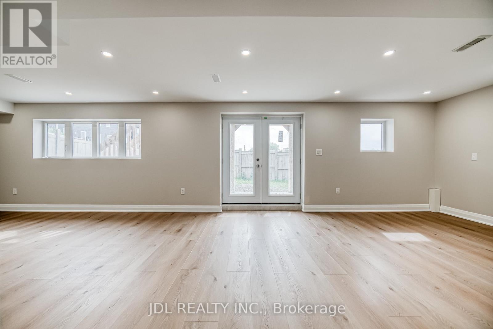Basement - 27 Bill Guy Drive, Georgina, Ontario  L4P 0H9 - Photo 6 - N12475412