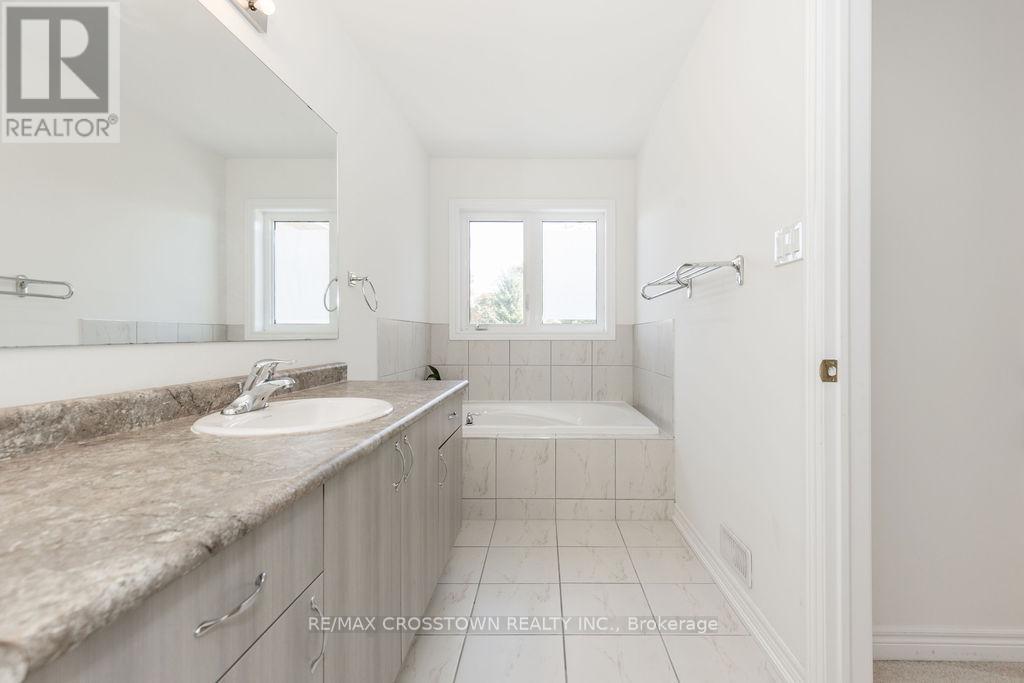 49 Greenwood Drive, Essa (Angus), Ontario  L0M 1B5 - Photo 28 - N12475422