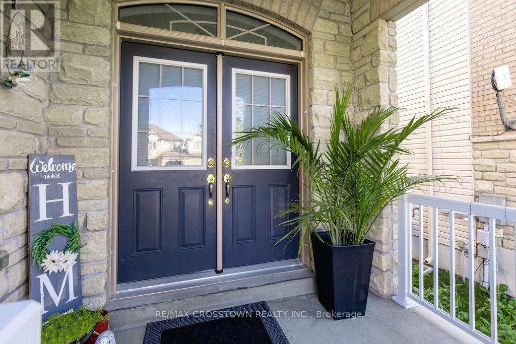 49 Greenwood Drive, Essa (Angus), Ontario  L0M 1B5 - Photo 4 - N12475422