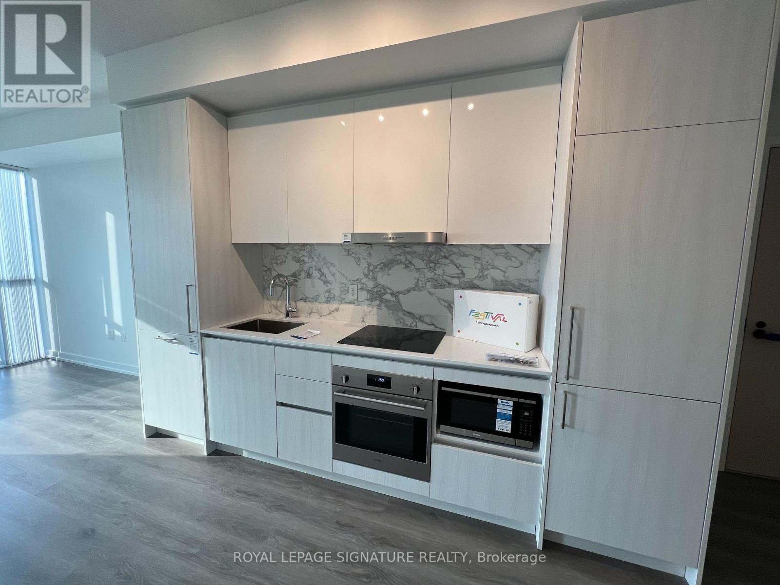 2508 - 225 Commerce Street, Vaughan, Ontario  L4K 0R1 - Photo 10 - N12475435