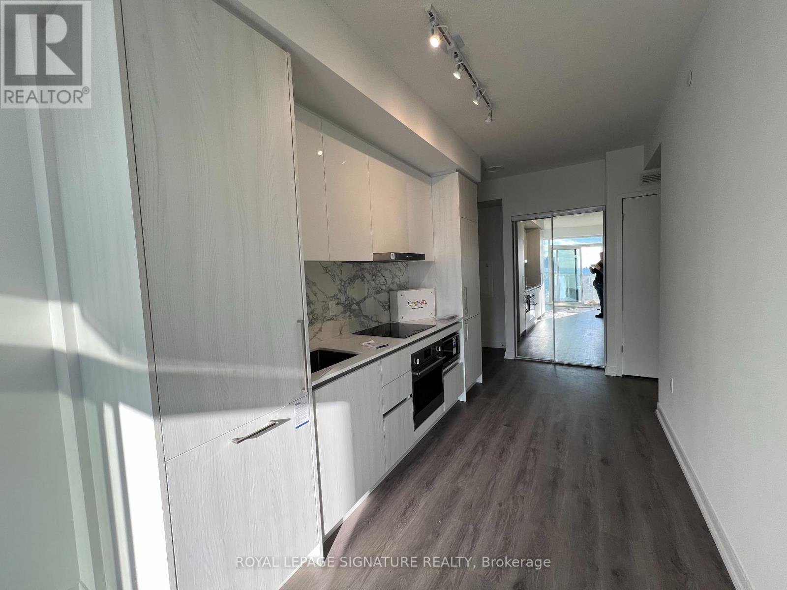 2508 - 225 Commerce Street, Vaughan, Ontario  L4K 0R1 - Photo 14 - N12475435