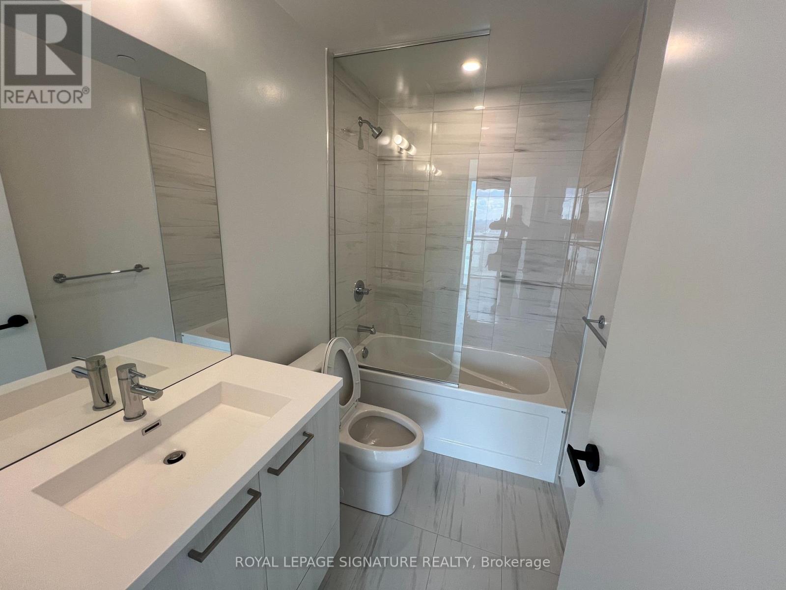 2508 - 225 Commerce Street, Vaughan, Ontario  L4K 0R1 - Photo 18 - N12475435