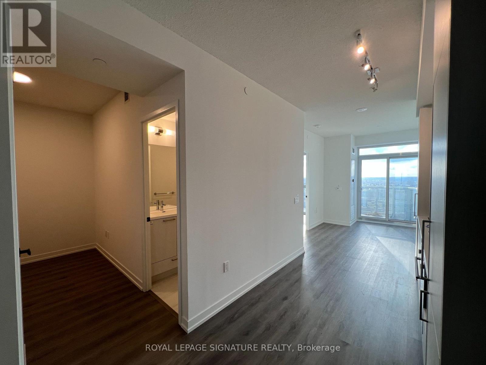 2508 - 225 Commerce Street, Vaughan, Ontario  L4K 0R1 - Photo 8 - N12475435