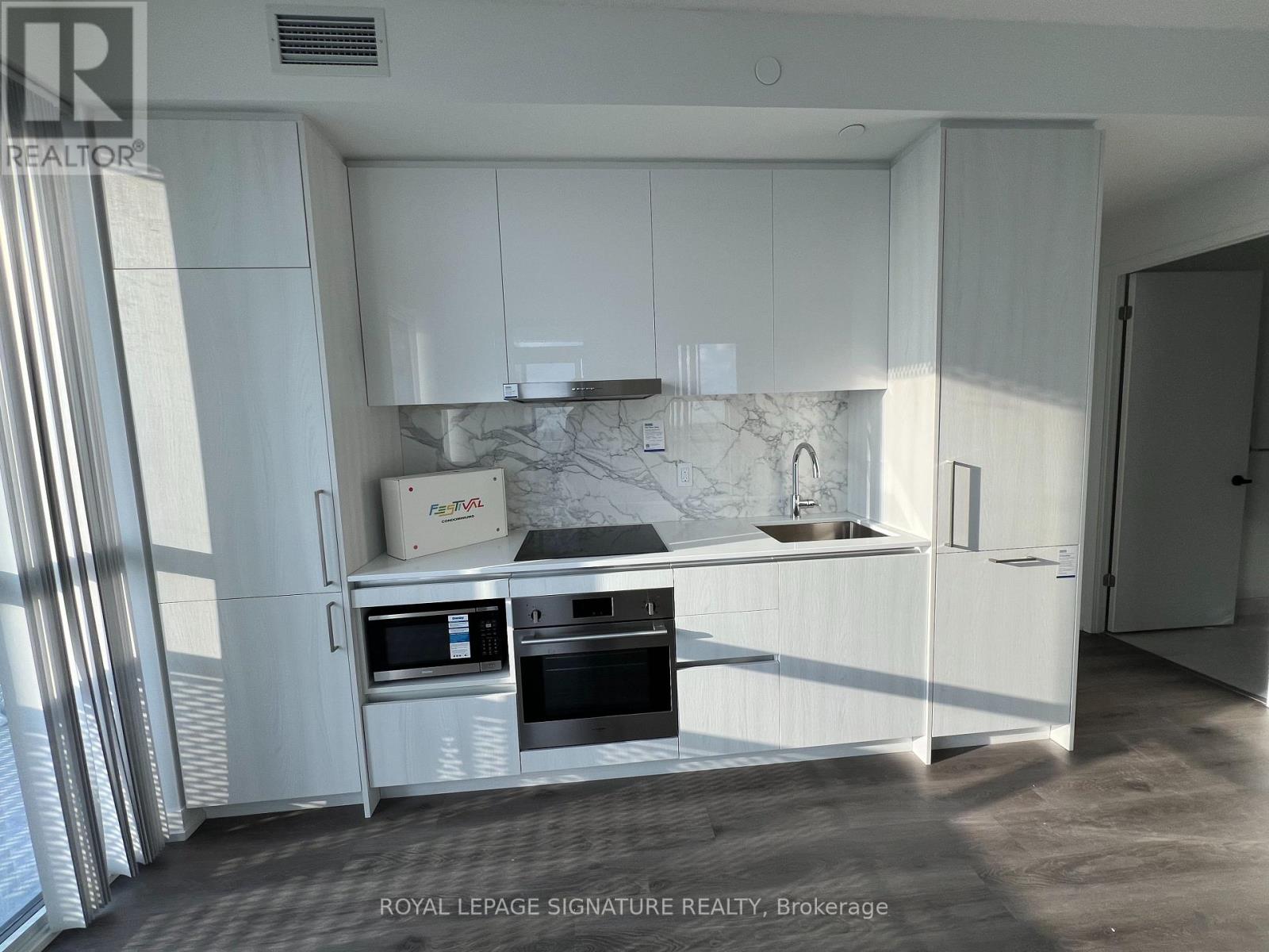2506 - 225 Commerce Street, Vaughan, Ontario  L4K 0R1 - Photo 10 - N12475451