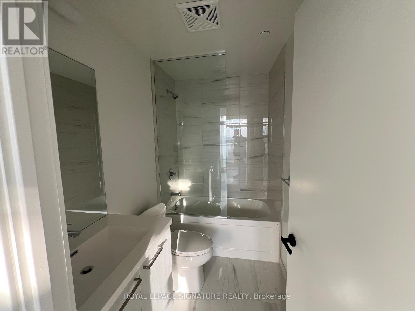 2506 - 225 Commerce Street, Vaughan, Ontario  L4K 0R1 - Photo 15 - N12475451