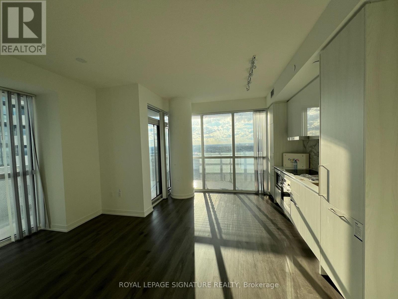 2506 - 225 Commerce Street, Vaughan, Ontario  L4K 0R1 - Photo 8 - N12475451