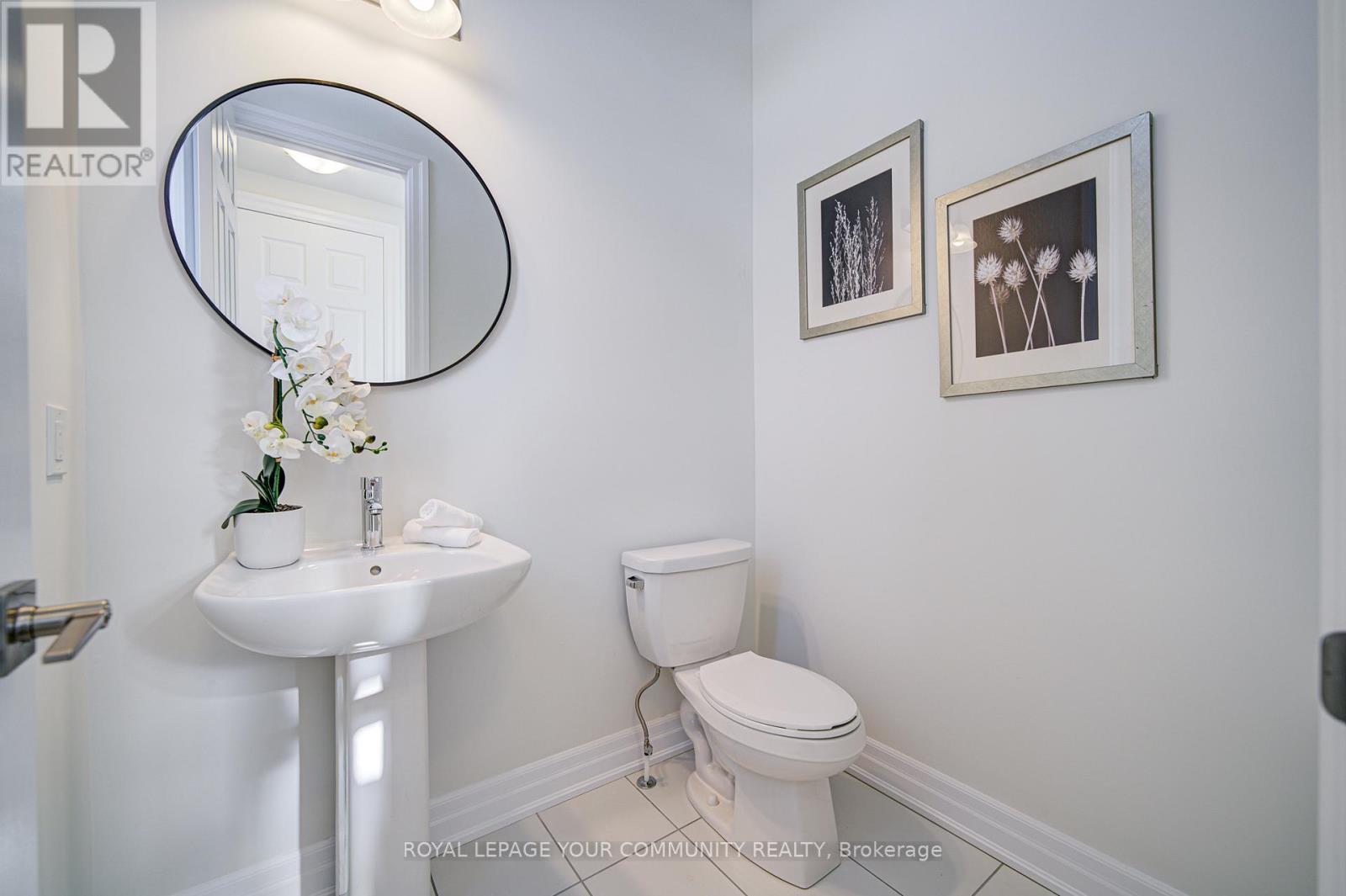 18 Shadyridge Street, King (King City), Ontario  L7B 1B4 - Photo 7 - N12475458