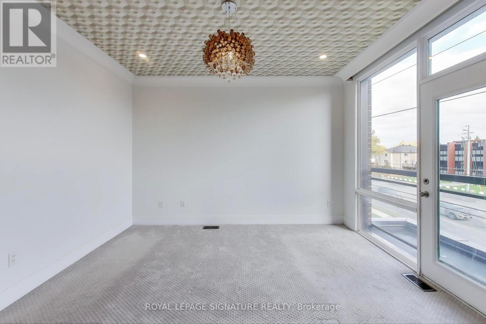 9124 Bathurst Street, Vaughan (Patterson), Ontario  L4J 0K1 - Photo 15 - N12475471