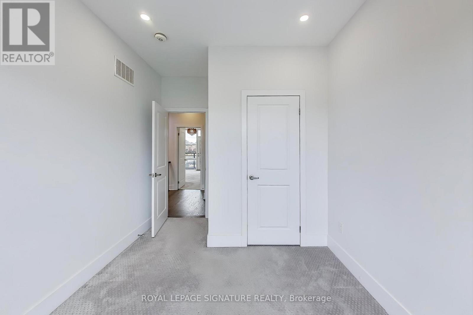 9124 Bathurst Street, Vaughan (Patterson), Ontario  L4J 0K1 - Photo 23 - N12475471