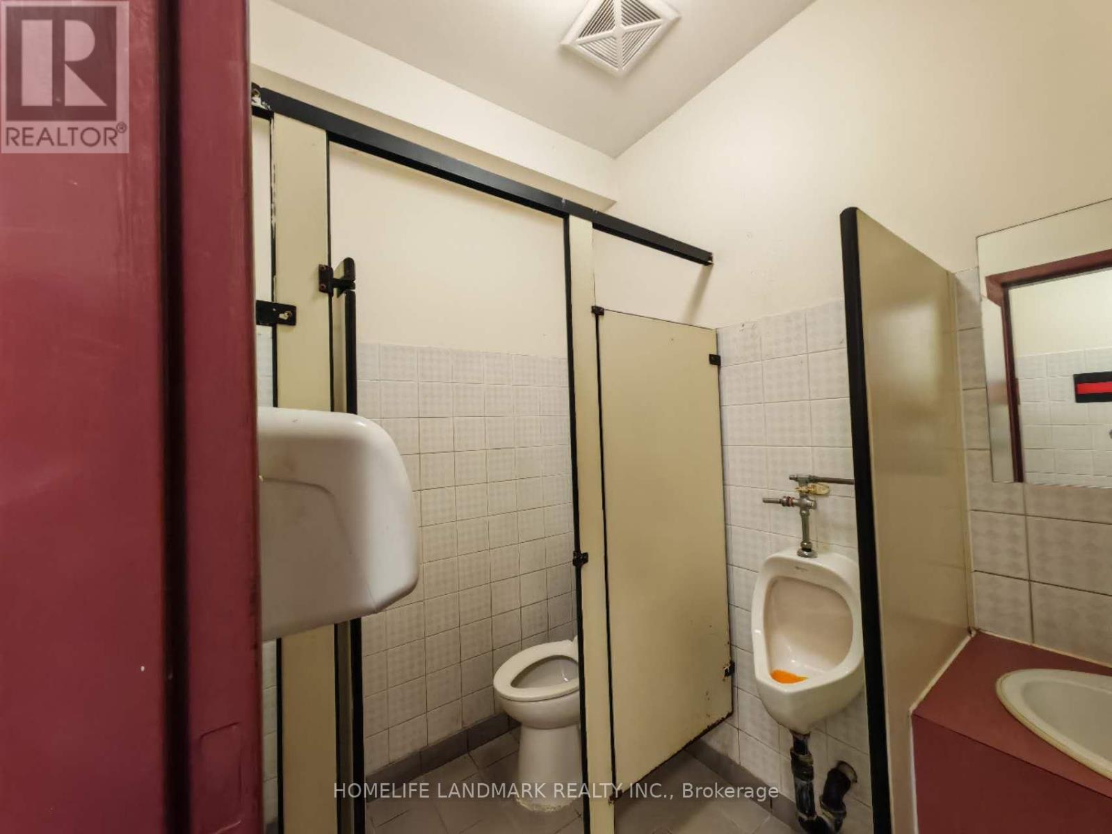 13 - 3850 Steeles Avenue W, Vaughan (Steeles West Industrial), Ontario  L4L 4Y6 - Photo 16 - N12475472