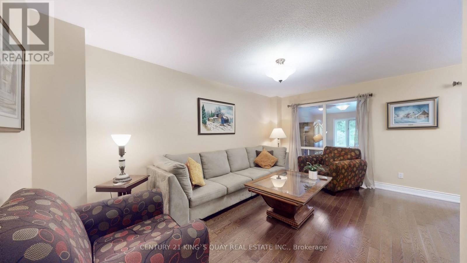 47 Radford Crescent, Markham (Sherwood-Amberglen), Ontario  L3P 4A2 - Photo 5 - N12475503