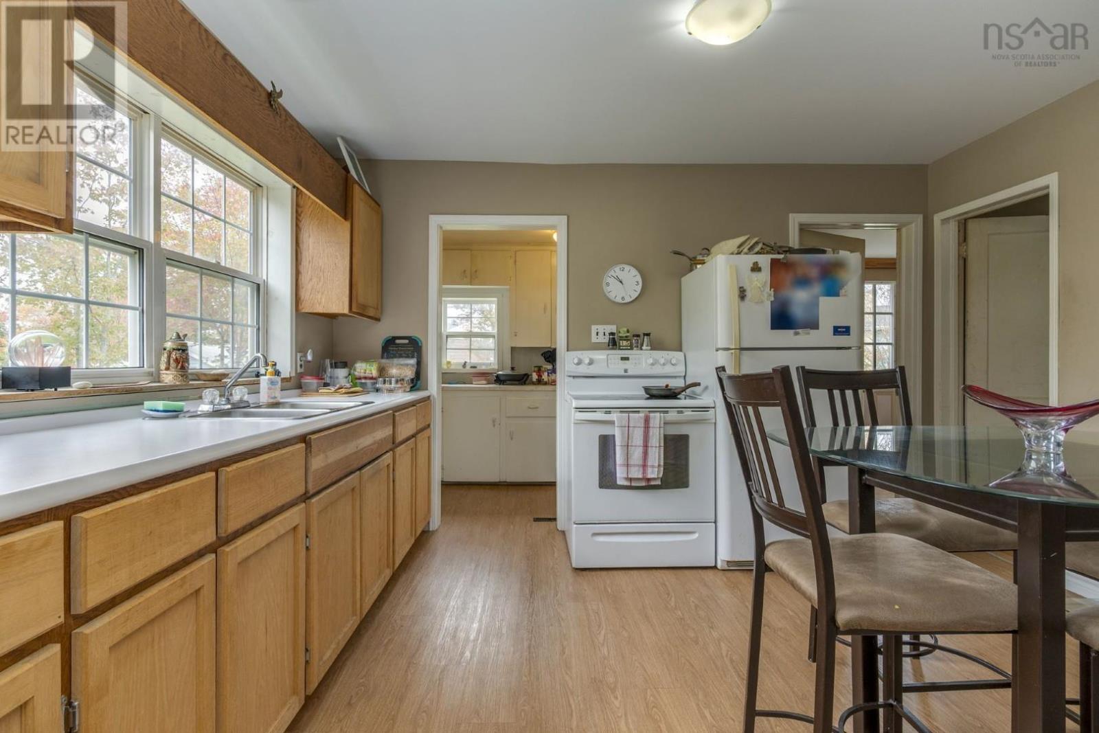 77 Gaston Road, Dartmouth, Nova Scotia  B2Y 3W8 - Photo 9 - 202526342