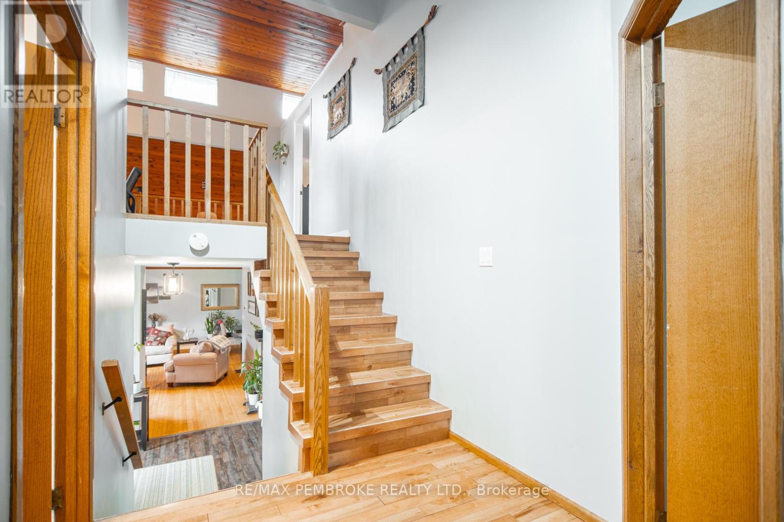 177 Sylvan Drive, Petawawa, Ontario  K8A 6W7 - Photo 20 - X12475830