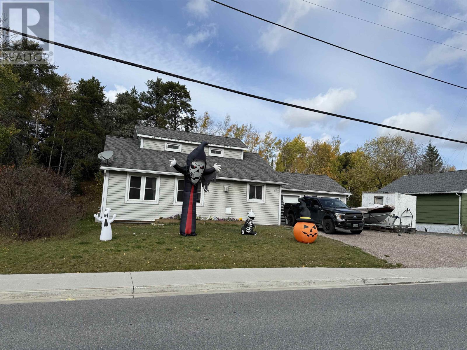 67 Goldshore Road, Red Lake, Ontario  P0V 2M0 - Photo 1 - TB253233