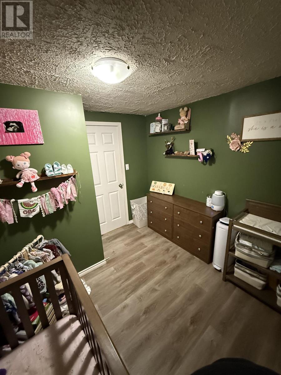 67 Goldshore Road, Red Lake, Ontario  P0V 2M0 - Photo 18 - TB253233