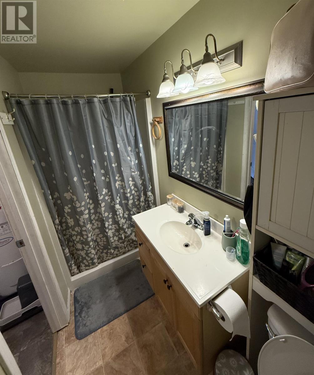 67 Goldshore Road, Red Lake, Ontario  P0V 2M0 - Photo 16 - TB253233