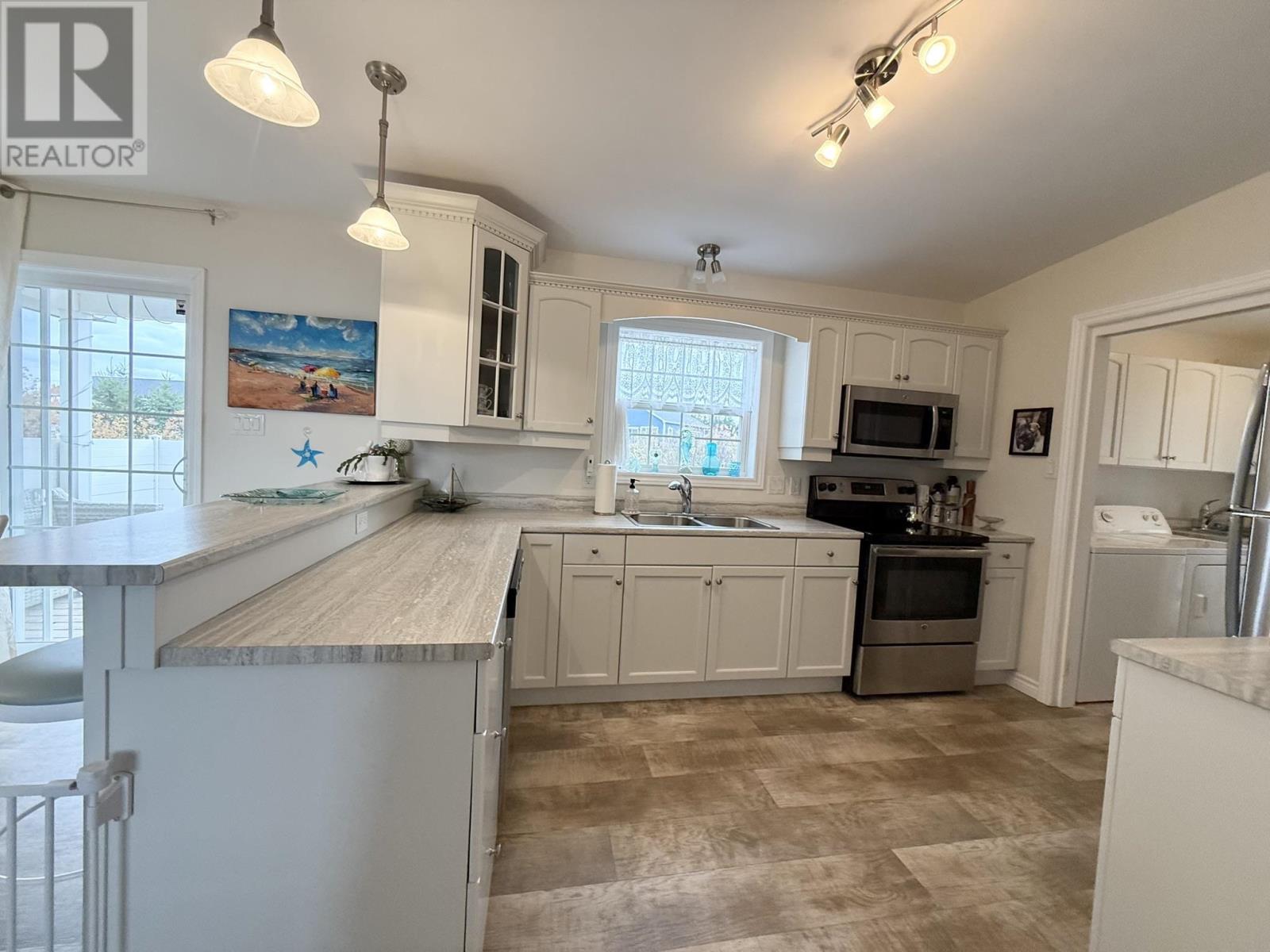 203 Dunes View Drive, Brackley Beach, Prince Edward Island  C1E 2R4 - Photo 13 - 202526336