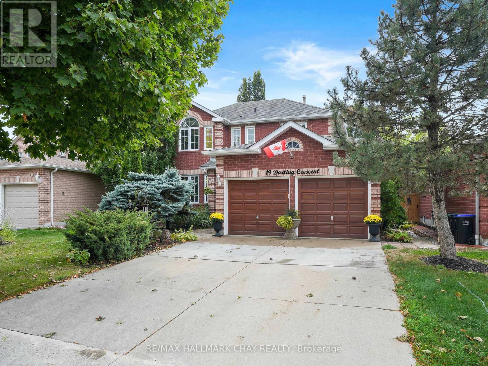 19 DARLING CRESCENT, New Tecumseth, Ontario