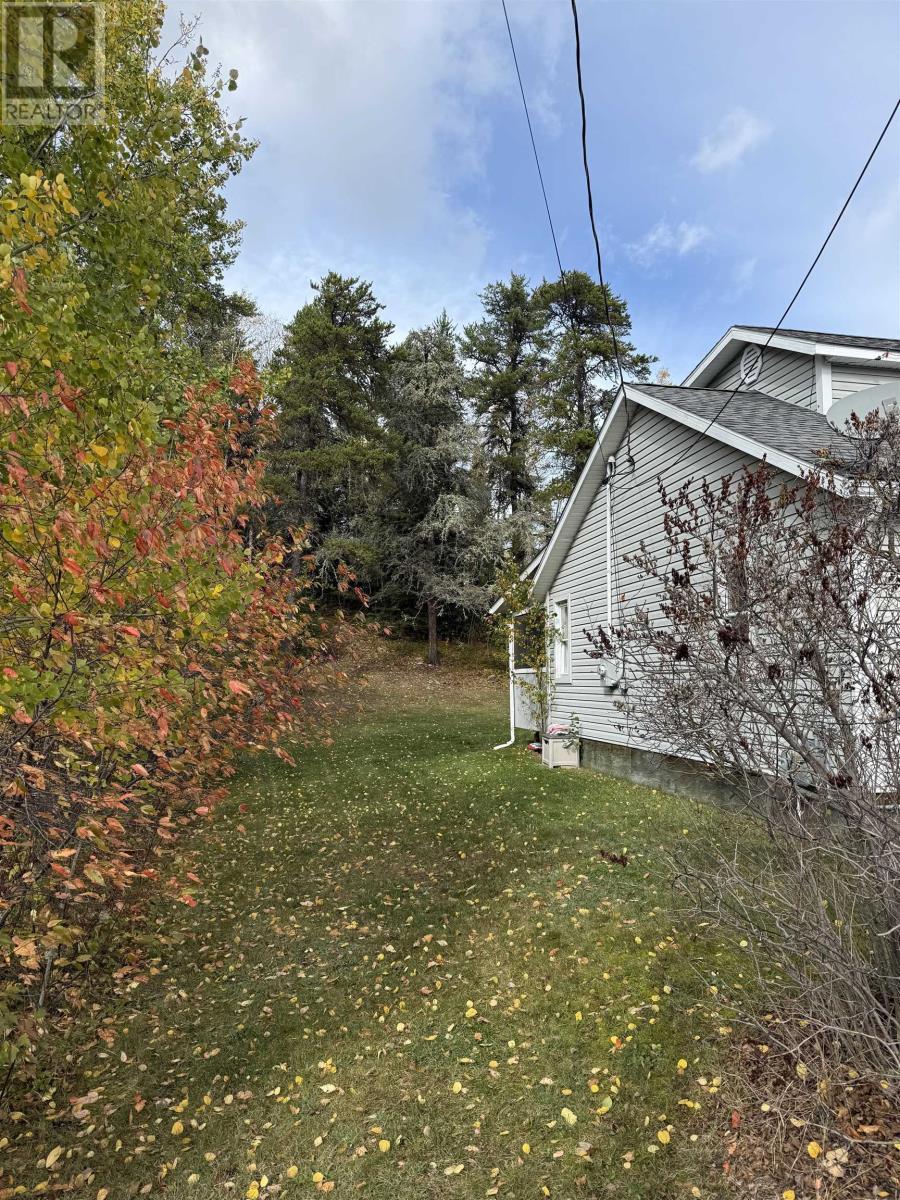 67 Goldshore Road, Red Lake, Ontario  P0V 2M0 - Photo 3 - TB253233