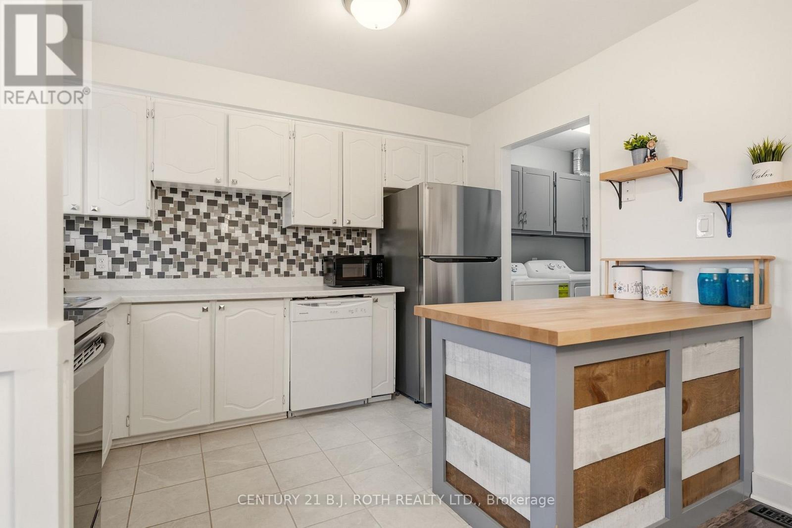 4 - 235 Steel Street, Barrie (Codrington), Ontario  L4M 2H1 - Photo 10 - S12475300