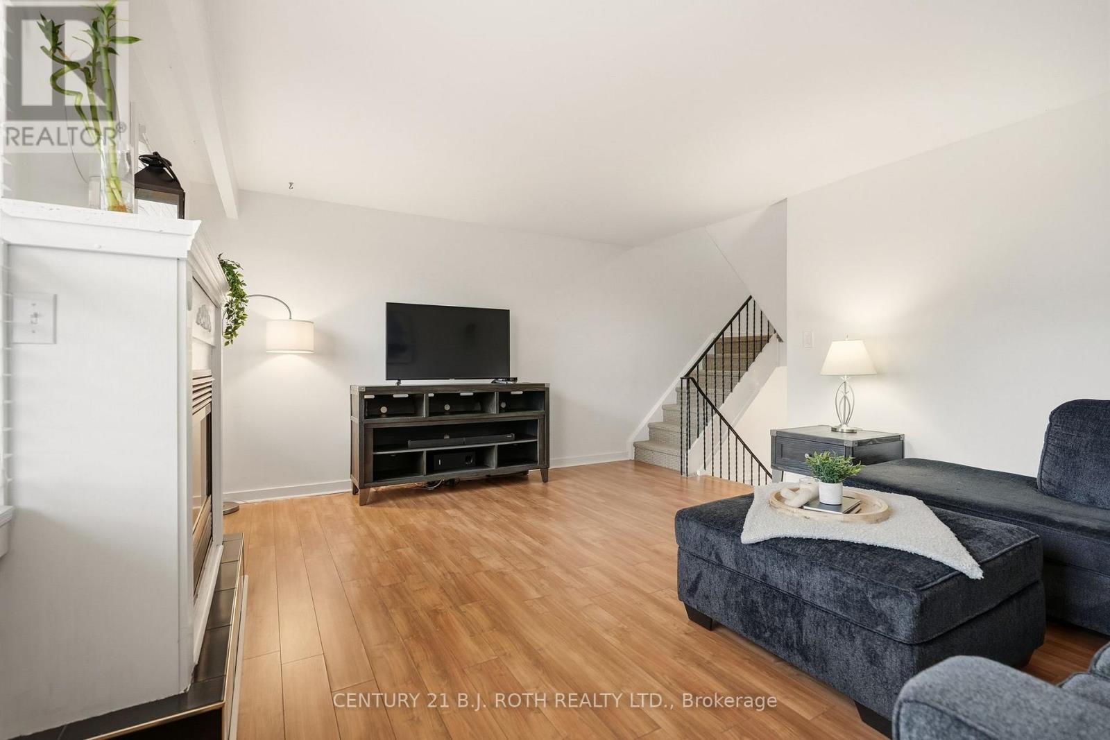 4 - 235 Steel Street, Barrie (Codrington), Ontario  L4M 2H1 - Photo 15 - S12475300