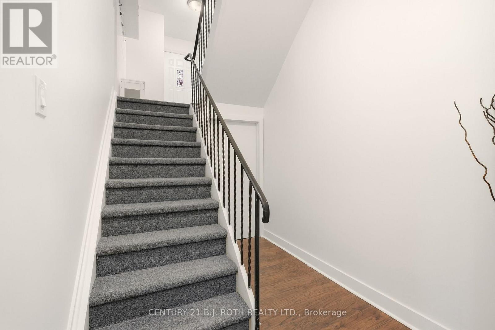 4 - 235 Steel Street, Barrie (Codrington), Ontario  L4M 2H1 - Photo 27 - S12475300