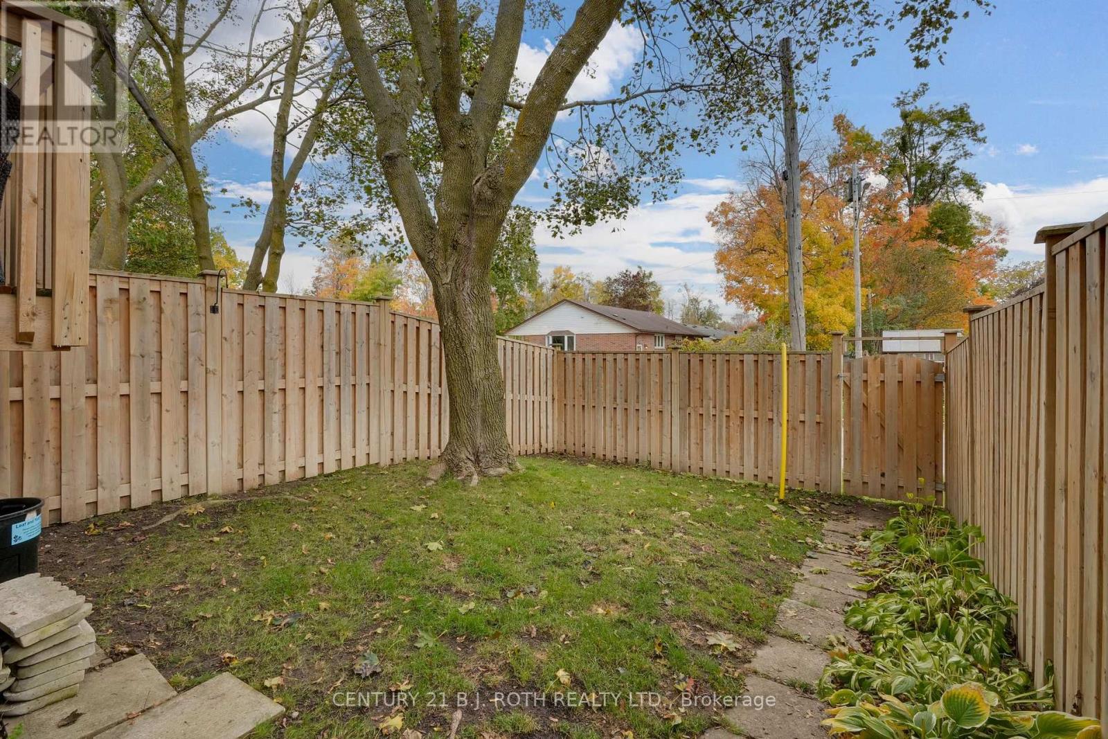 4 - 235 Steel Street, Barrie (Codrington), Ontario  L4M 2H1 - Photo 36 - S12475300
