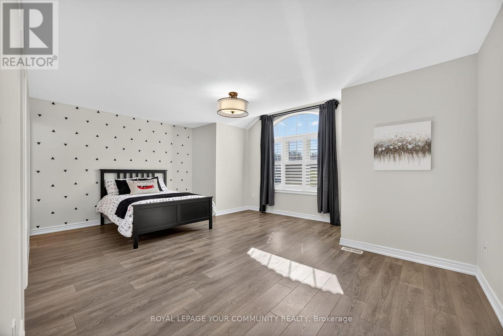 44 Cameron Street, Springwater (Centre Vespra), Ontario  L9X 0S3 - Photo 31 - S12475406