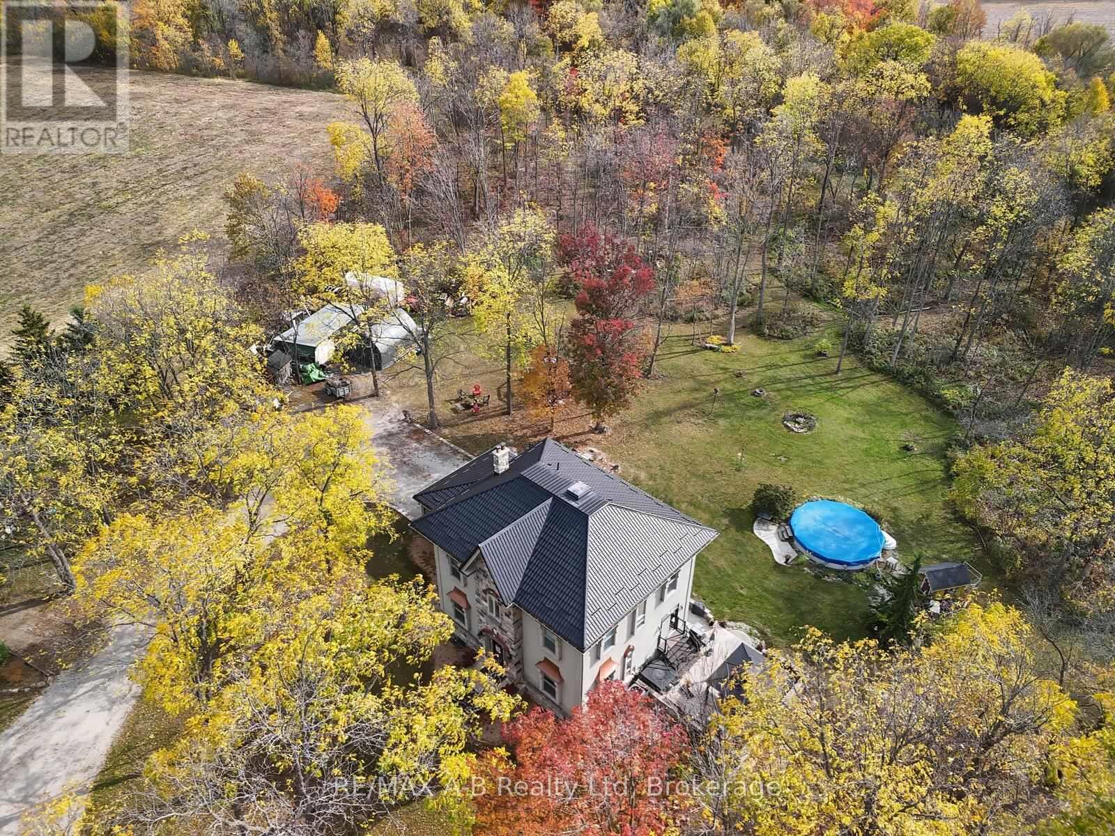 12096 Gale Road, North Middlesex, Ontario  N0M 1A0 - Photo 41 - X12451520