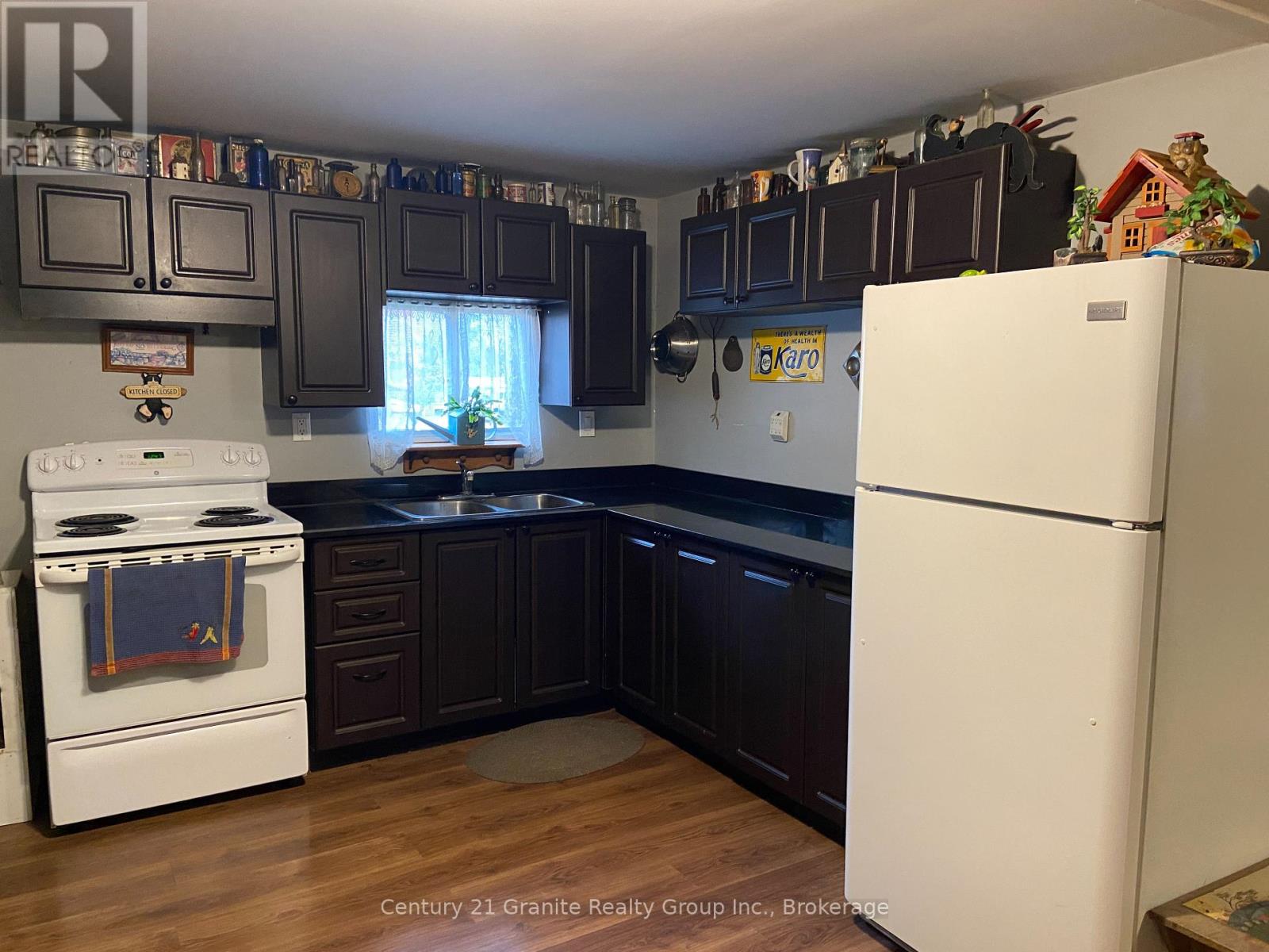 1046 Lutterworth Pines Road E, Minden Hills (Lutterworth), Ontario  K0M 2K0 - Photo 4 - X12475906