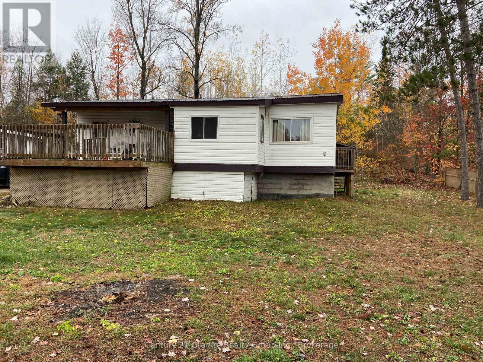 1046 Lutterworth Pines Road E, Minden Hills (Lutterworth), Ontario  K0M 2K0 - Photo 10 - X12475906