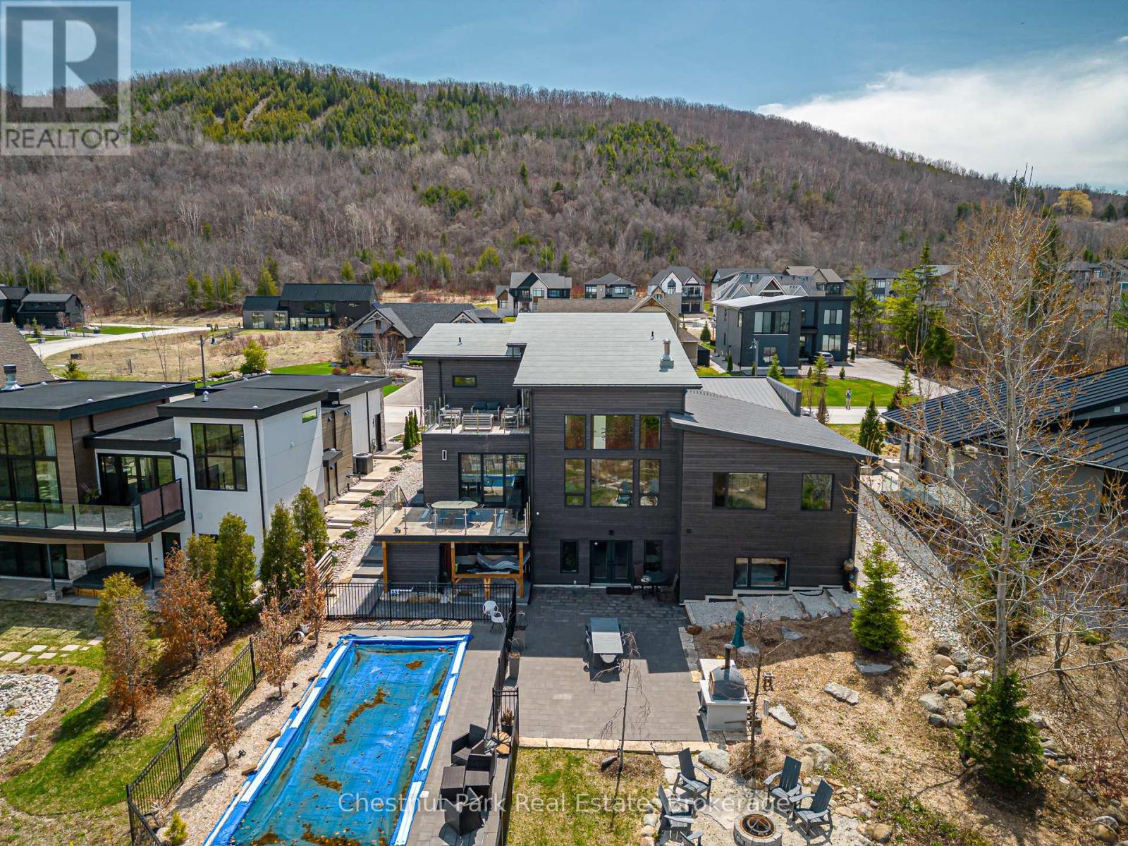 119 Barton Boulevard, Blue Mountains, Ontario  N0H 1J0 - Photo 4 - X12475943