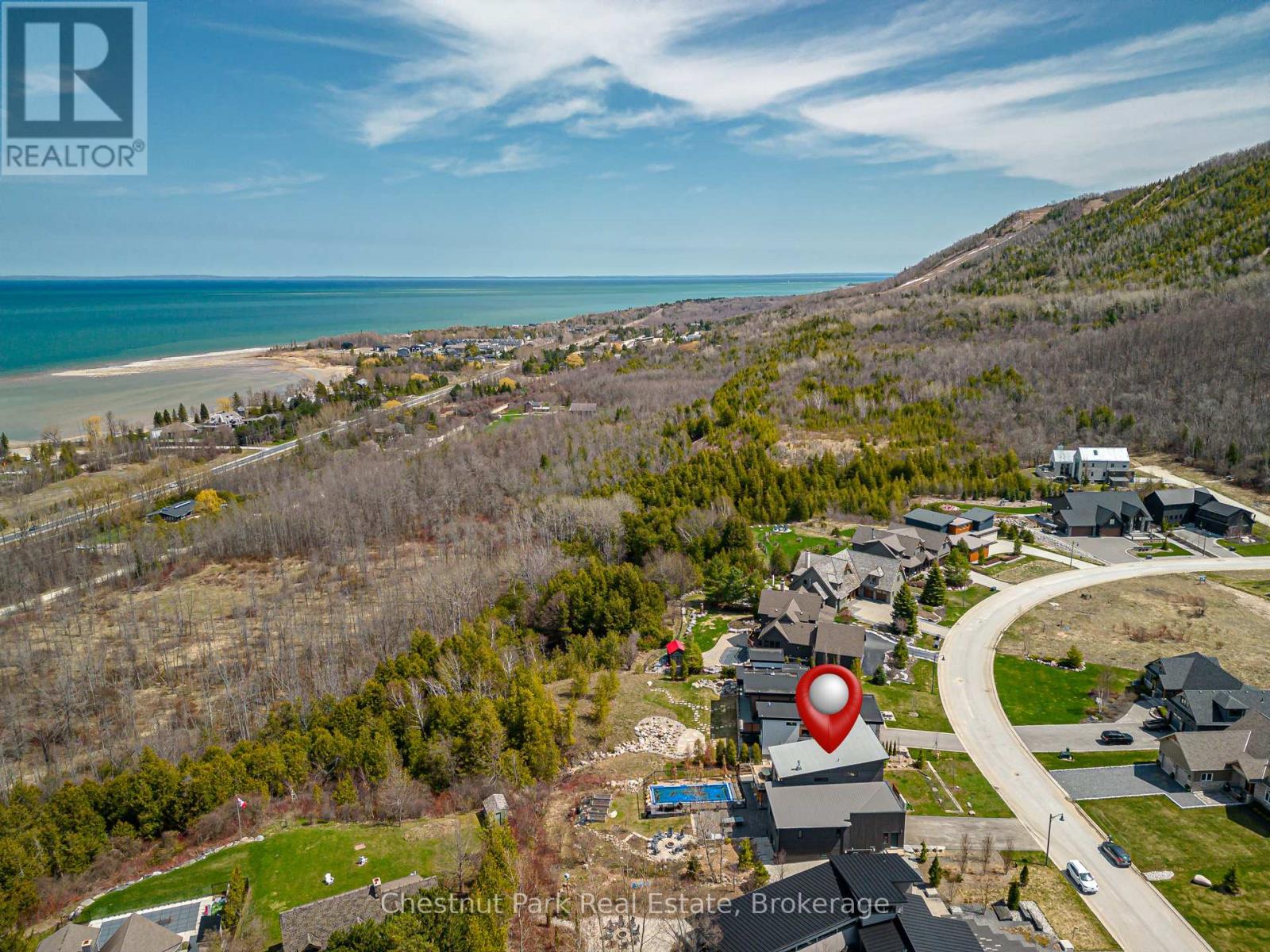 119 Barton Boulevard, Blue Mountains, Ontario  N0H 1J0 - Photo 2 - X12475943