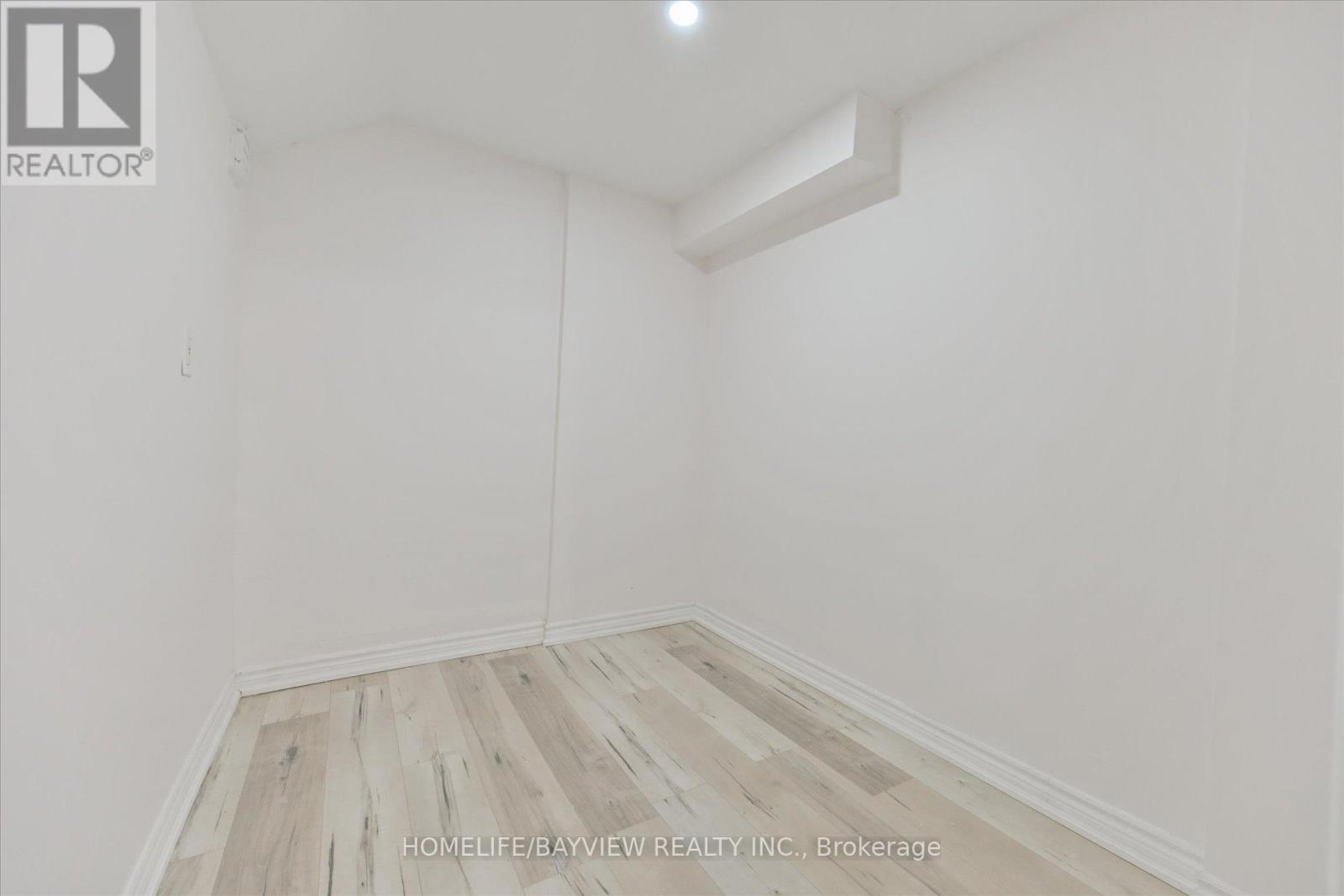 3956 Bentridge Road, Mississauga, Ontario  L5N 7V8 - Photo 34 - W12475217