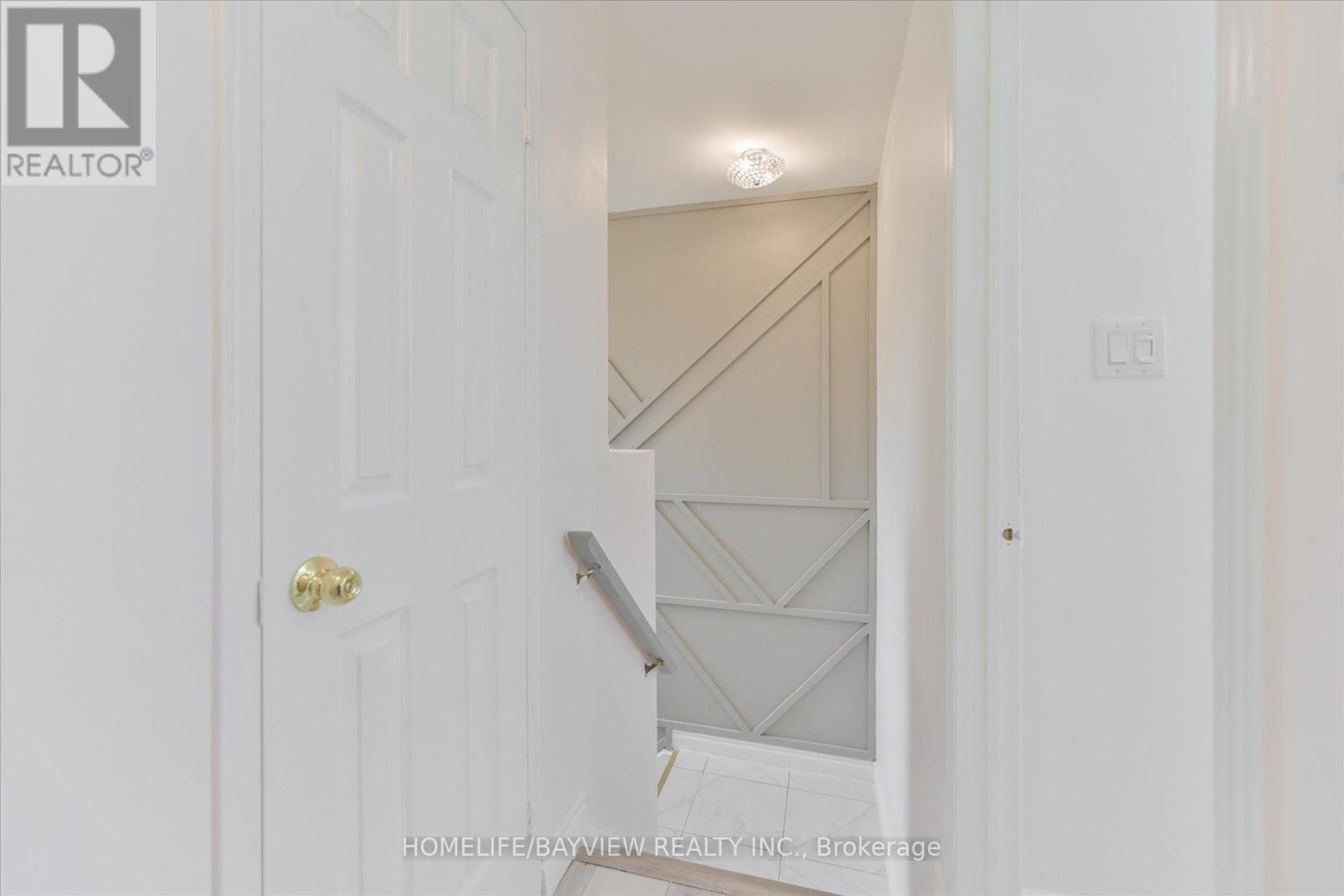 3956 Bentridge Road, Mississauga, Ontario  L5N 7V8 - Photo 29 - W12475217