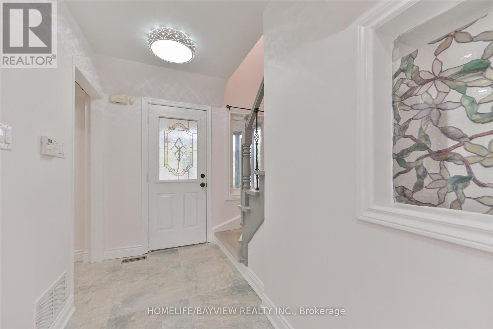 3956 Bentridge Road, Mississauga, Ontario  L5N 7V8 - Photo 4 - W12475217